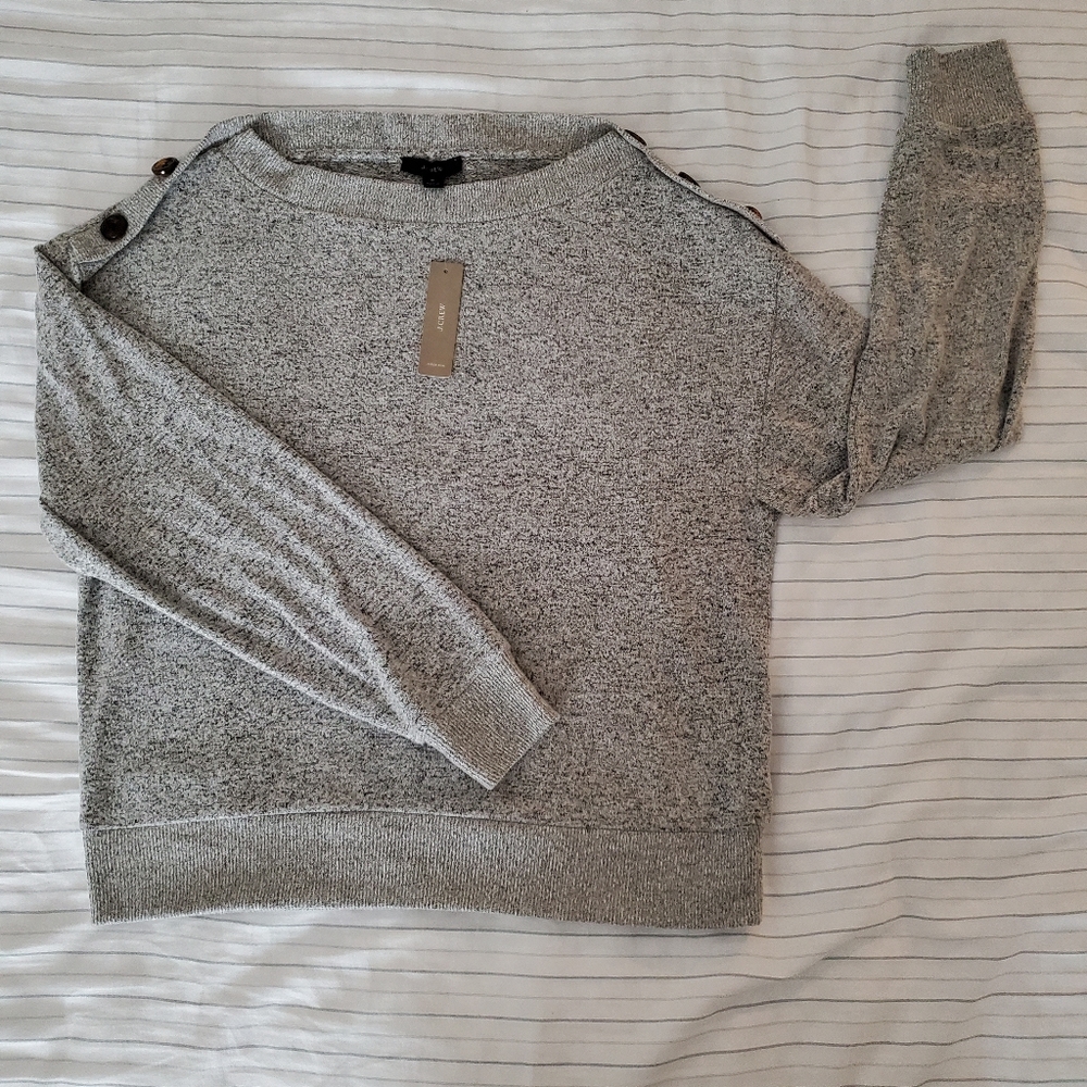 Supercozy button-shoulder top